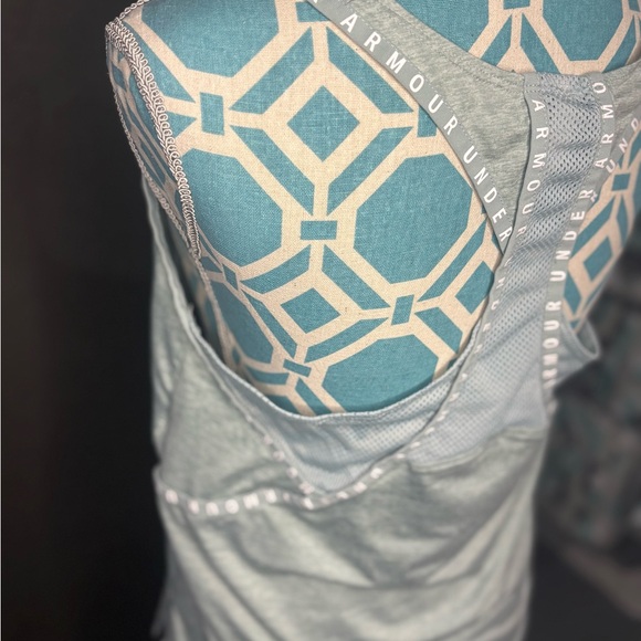 Under Armour Women's UA Knockout Athletic Tank Top Size Medium - Picture 5 of 7